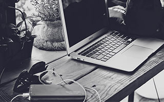 米兰体育教练-阿克宁顿击败祖玛联，继续保持领先