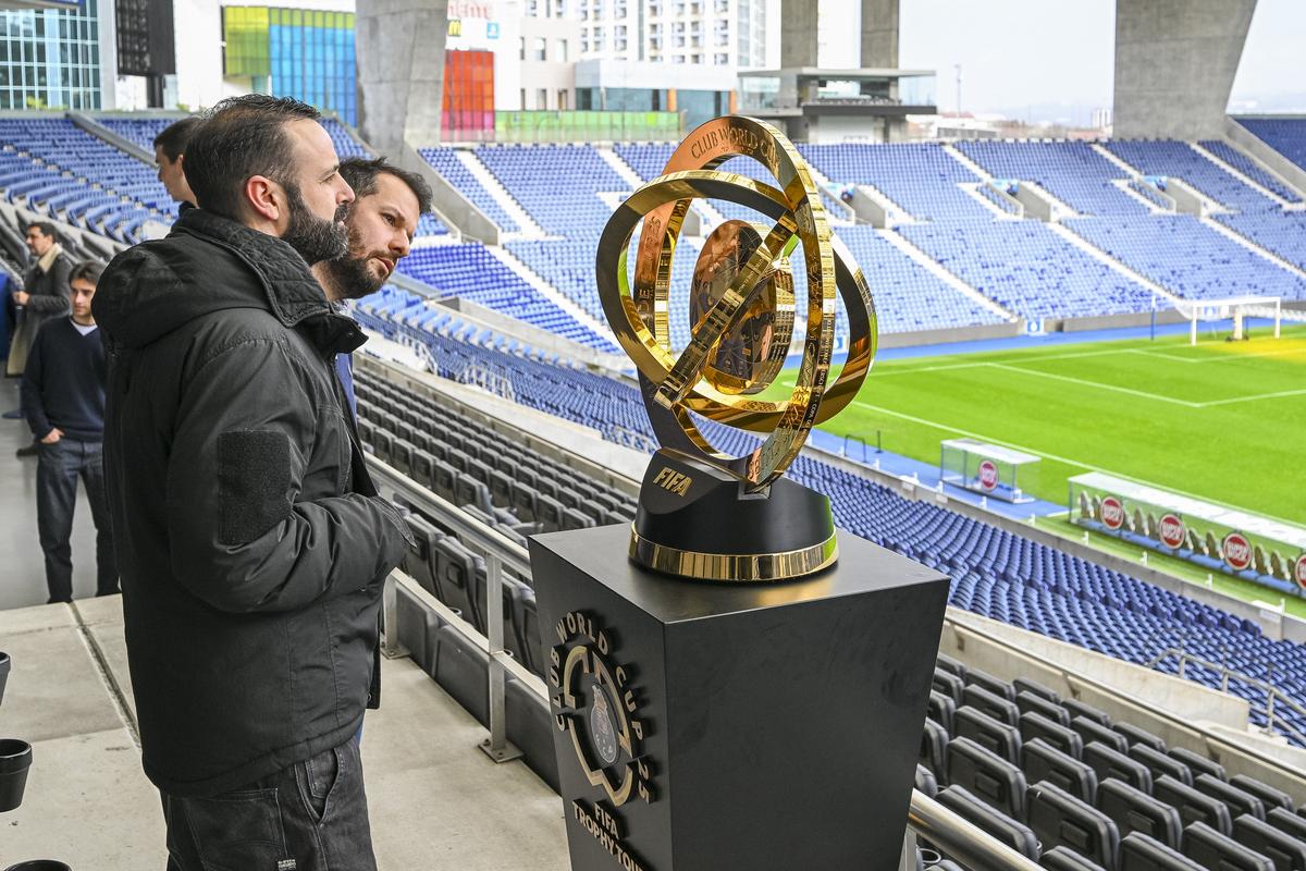 米兰体育地址-包含布宜诺斯艾利斯独立替补席深度成优势，冲击世俱杯冠军的词条