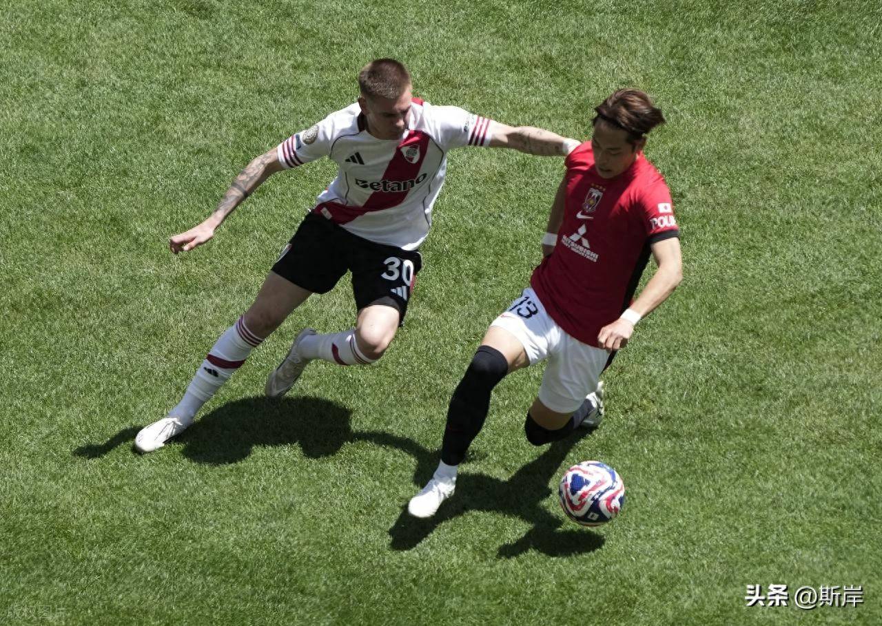 包含河床主帅强调团队配合，迎战欧洲劲旅的词条