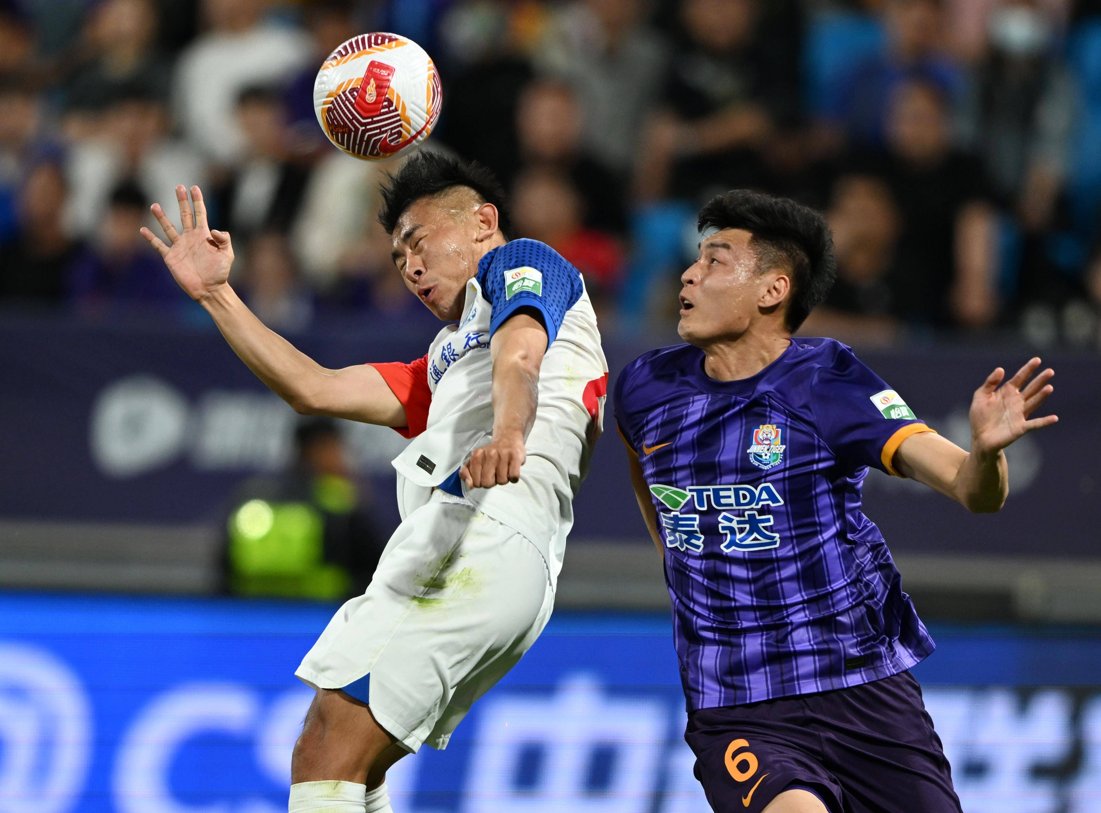 关于经典对决：北京人和战平上海申花的信息