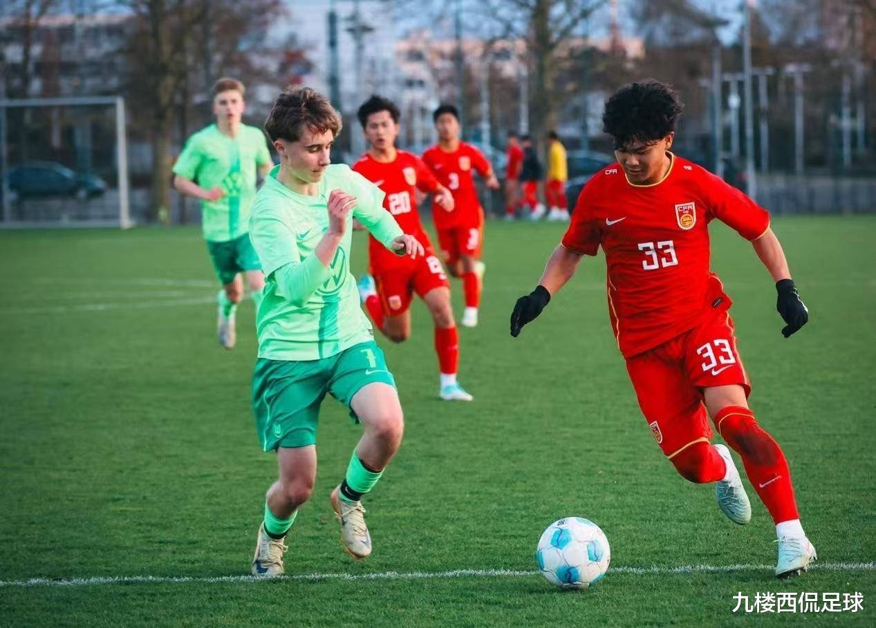 包含队内矛盾导致球队表现下滑,教练面临考验的词条 包含队内矛盾导致球队表现下滑,教练面临考验的词条