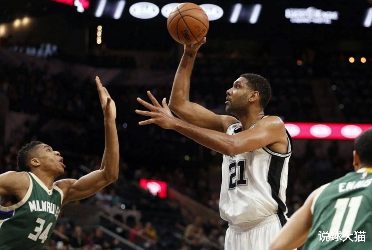 关于美洲最佳球员争夺篮球联赛最有价值球员的信息