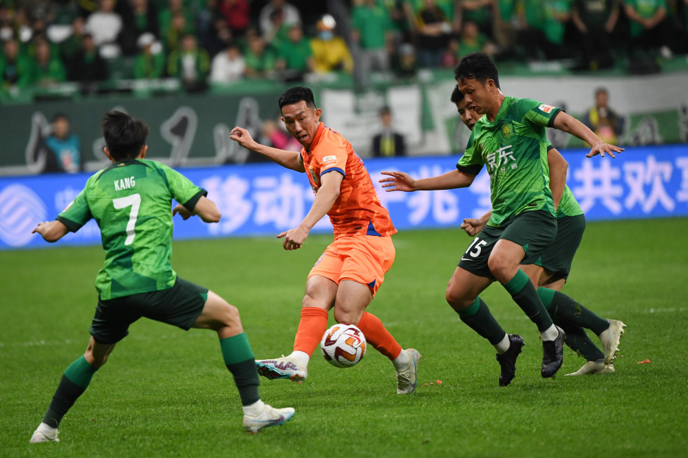 米兰体育在线-关于国安客场战平鲁能，实力强强拿下一分的信息