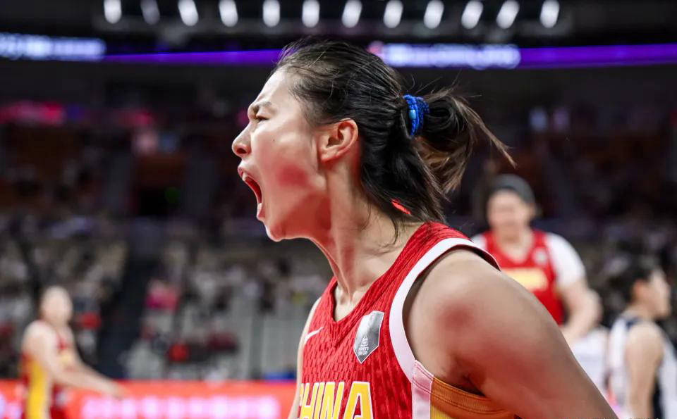 包含澳大利亚女篮击败法国，跻身半决赛的词条