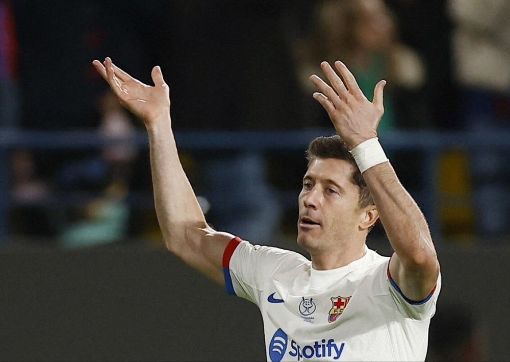 米兰体育新闻-伊拉克队击败劲旅，向前迈进