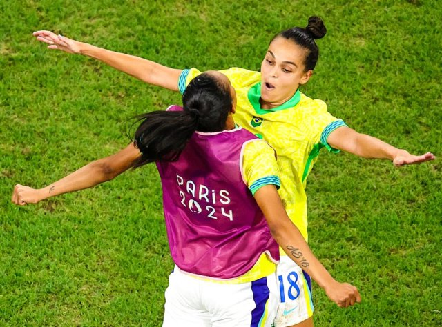 米兰体育官方入口-巴西女足队球员受伤，备战美洲杯的简单介绍