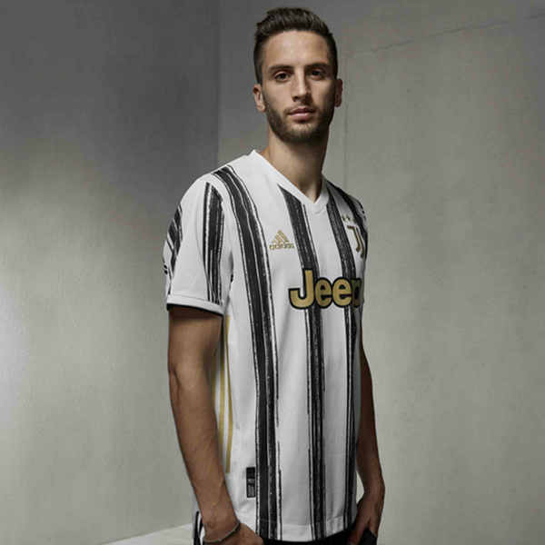 尤文图斯新赛季主场球衣曝光，设计简约大方，引发球迷关注的简单介绍