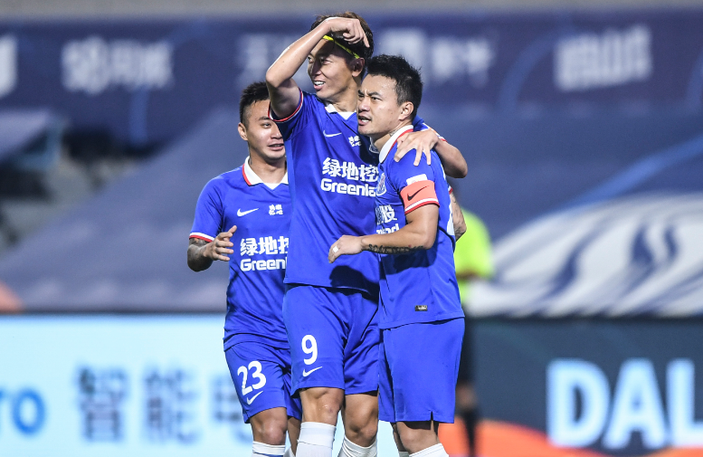 兵汉球员发挥拼搏,继续保持不败 兵汉球员发挥拼搏,继续保持不败