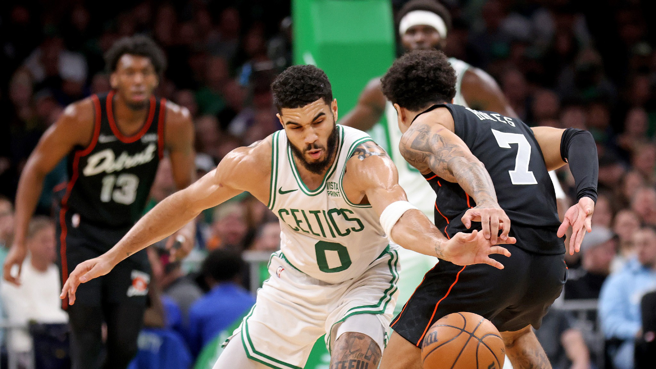 凯尔特人主场战胜活塞 凯尔特人主场战胜活塞