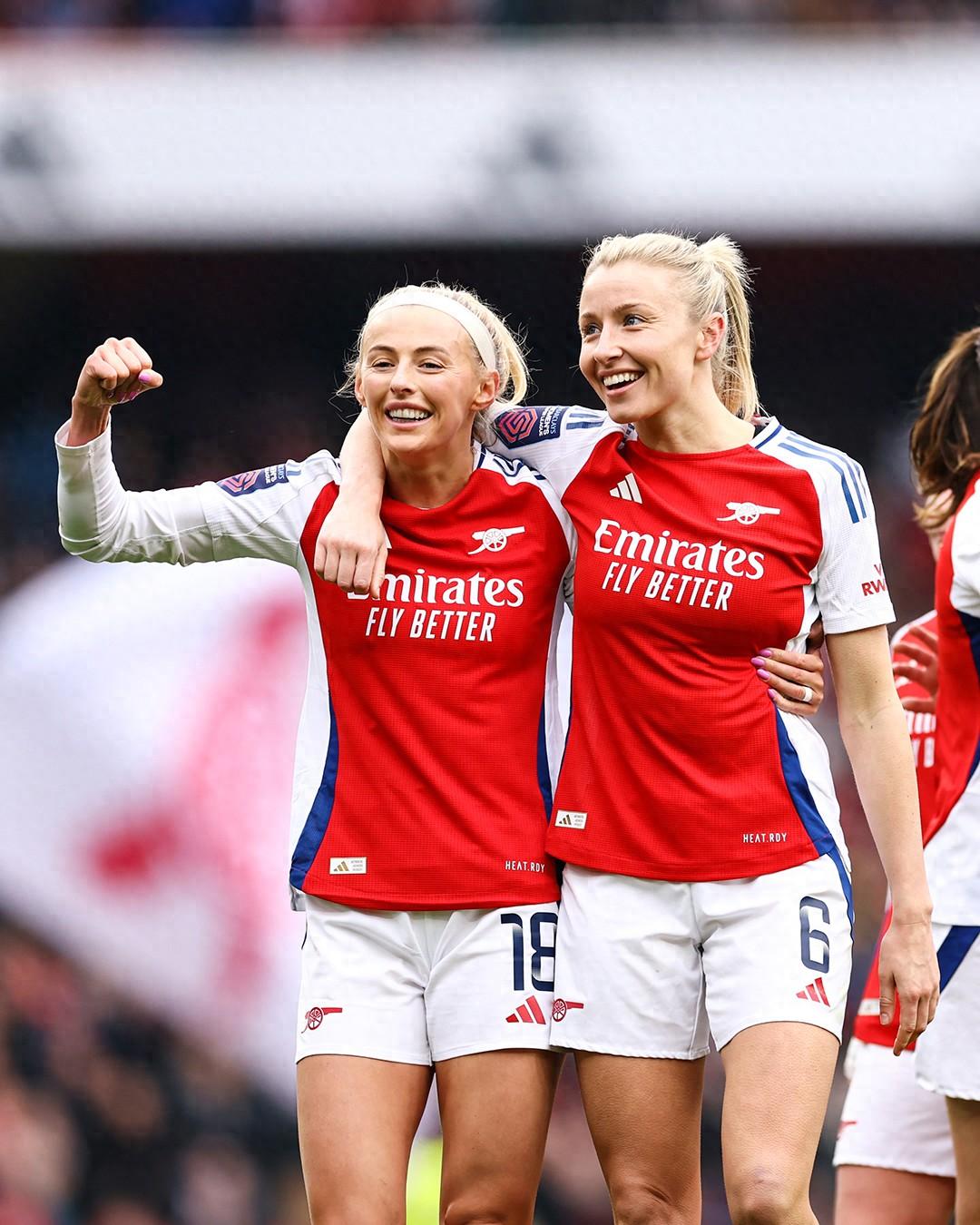 米兰体育在线-包含阿森纳女足球员在社交媒体上与粉丝互动的词条